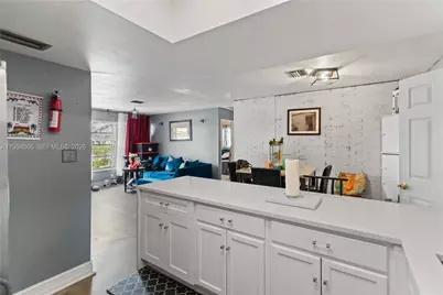 1000 NW 23rd Ter, Pompano Beach, FL 33069 - Photo 10