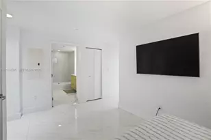 16385 NE Biscayne Blvd, North Miami Beach, FL 33160 - Photo 22