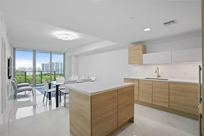 16385 NE Biscayne Blvd #1402, North Miami Beach, FL 33160 - Photo 4