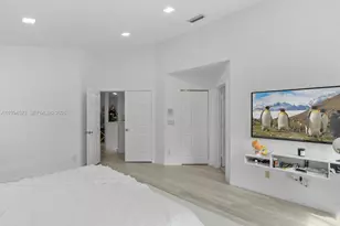 1607 SW 157th Ave, Pembroke Pines, FL 33027 - Photo 36
