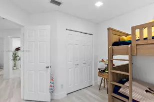 1607 SW 157th Ave, Pembroke Pines, FL 33027 - Photo 30