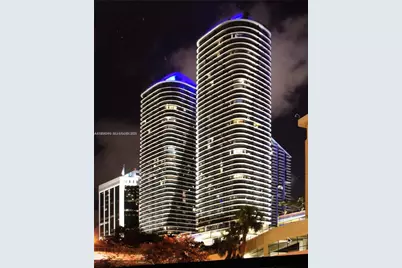 55 SW 9th St #1001, Miami, FL 33130 - Photo 1