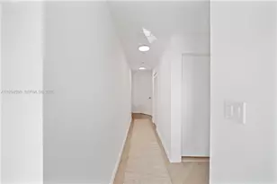 1111 SW 1st Ave, Miami, FL 33130 - Photo 12