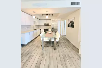 999 SW 1st Ave #2201, Miami, FL 33130 - Photo 10