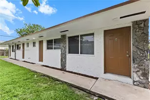 6121 SW 40th Ct, Miramar, FL 33023 - Photo 2