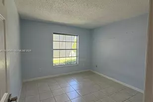 665 SE 25th Ln, Homestead, FL 33033 - Photo 8