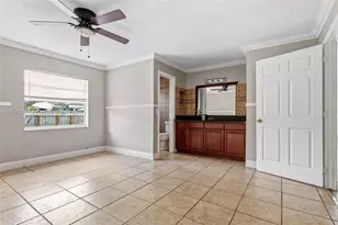 5730 NW 199th St, Hialeah, FL 33015 - Photo 14