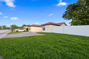 5730 NW 199th St, Hialeah, FL 33015 - Photo 4