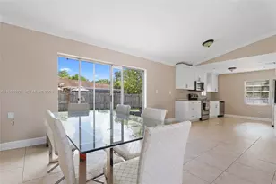 5730 NW 199th St, Hialeah, FL 33015 - Photo 8