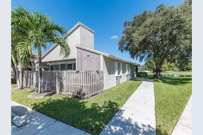 518 Woodgate Cir #E, Sunrise, FL 33326 - Photo 1