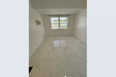 1230 North Dr #Studio, Miami, FL 33179 - Photo 12