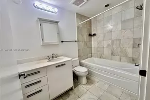 1060 Brickell Ave, Miami, FL 33131 - Photo 12