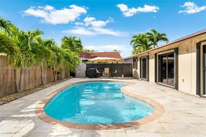 10268 SW 145th Ct, Miami, FL 33186 - Photo 12