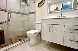 19201 Collins Ave, Sunny Isles Beach, FL 33160 - Photo 30