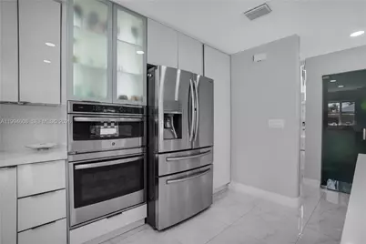 612 SW 179th Ave, Pembroke Pines, FL 33029 - Photo 8