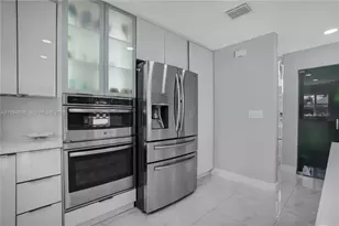 612 SW 179th Ave, Pembroke Pines, FL 33029 - Photo 8