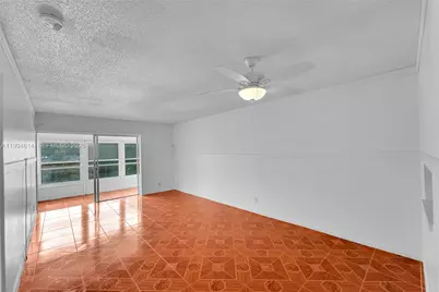 3090 NW 46th Ave #212C, Lauderdale Lakes, FL 33313 - Photo 4