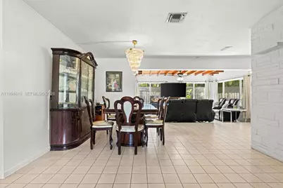 200 NW 33rd St, Oakland Park, FL 33309 - Photo 8