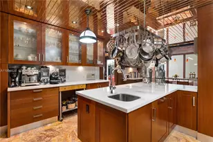 20251 W Oakhaven Cir, Miami, FL 33179 - Photo 24