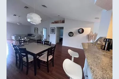 1852 Andromeda Ln, Weston, FL 33327 - Photo 6