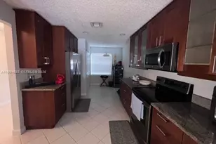 1852 Andromeda Ln, Weston, FL 33327 - Photo 4