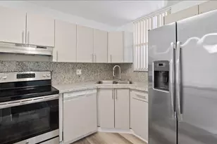 8625 SW 152nd Ave, Miami, FL 33193 - Photo 14