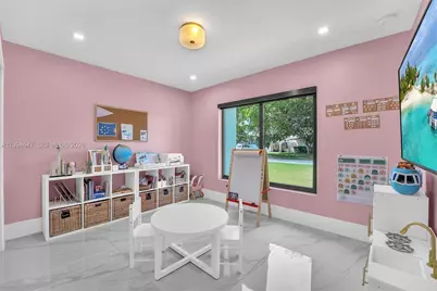 8820 SW 182nd Ter, Palmetto Bay, FL 33157 - Photo 12
