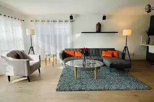 1143 Lincoln St, Hollywood, FL 33019 - Photo 4