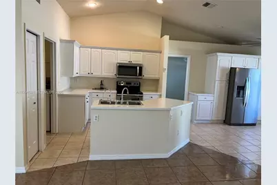 3320 SW 11 Ave, Cape Coral, FL 33914 - Photo 10