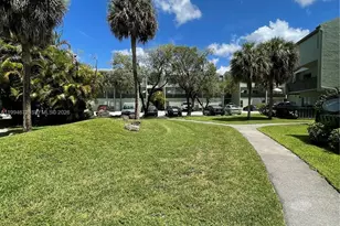 8911 NW 28th Dr, Coral Springs, FL 33065 - Photo 20