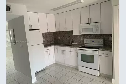 5420 W 26th Ave #B-9, Hialeah, FL 33016 - Photo 4