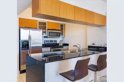 1750 N Bayshore Dr #5104, Miami, FL 33132 - Photo 4