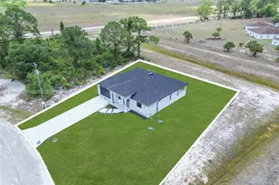 6045 Kumquat Cir, Labelle, FL 33935 - Photo 2