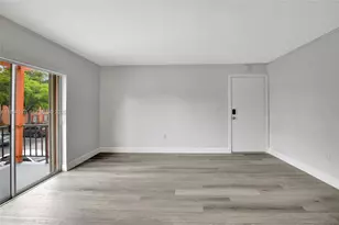 7241 Miami Lakes Dr, Miami Lakes, FL 33014 - Photo 12