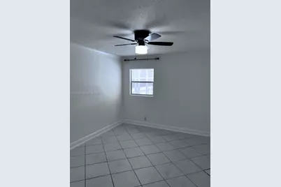109 SW 1st Ave, Hallandale Beach, FL 33009 - Photo 14