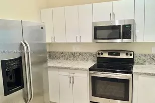 1656 SE 29th Ct, Homestead, FL 33035 - Photo 2