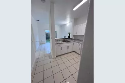 1656 SE 29th Ct #107, Homestead, FL 33035 - Photo 8