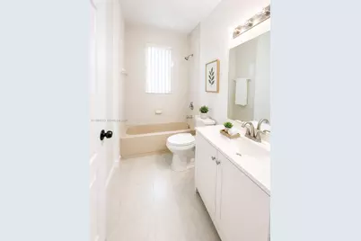 1656 SE 29th Ct #107, Homestead, FL 33035 - Photo 6