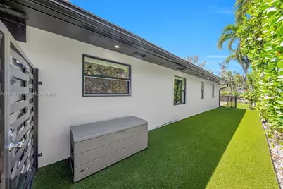 5120 Carillo St, Coral Gables, FL 33146 - Photo 40