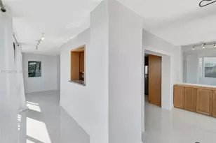 2333 Brickell Ave, Miami, FL 33129 - Photo 14