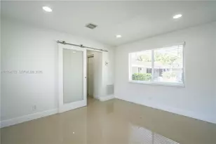 2708 NE 32nd St, Fort Lauderdale, FL 33306 - Photo 8