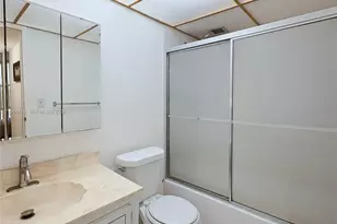 210 172nd St, Sunny Isles Beach, FL 33160 - Photo 10