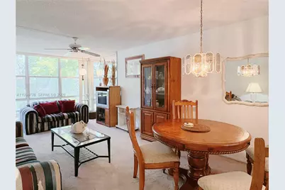 210 172nd St #333, Sunny Isles Beach, FL 33160 - Photo 2