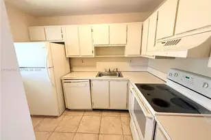 109 Gardens Dr, Pompano Beach, FL 33069 - Photo 1