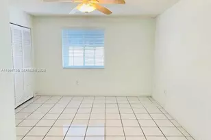 3260 W 70th St, Hialeah, FL 33018 - Photo 12