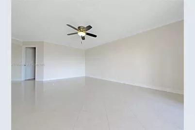 10501 W Broward Blvd #408, Plantation, FL 33324 - Photo 8