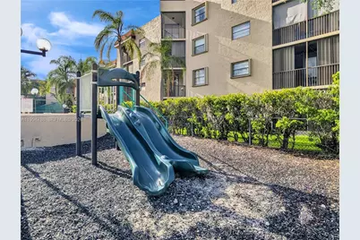 10501 W Broward Blvd #408, Plantation, FL 33324 - Photo 32