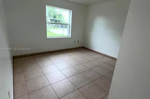 14140 NE 2nd Ct, Miami, FL 33161 - Photo 6