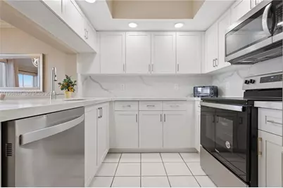 13705 SW 12th St #202B, Pembroke Pines, FL 33027 - Photo 6