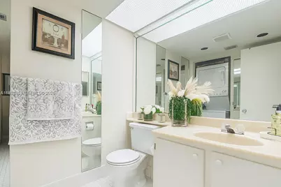 12500 SW 5th Ct #112M, Pembroke Pines, FL 33027 - Photo 8